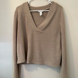 Tan v neck long sleeve top